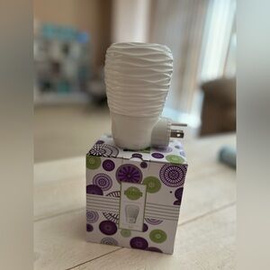 New Scentsy Spin Wall Fan Diffuser